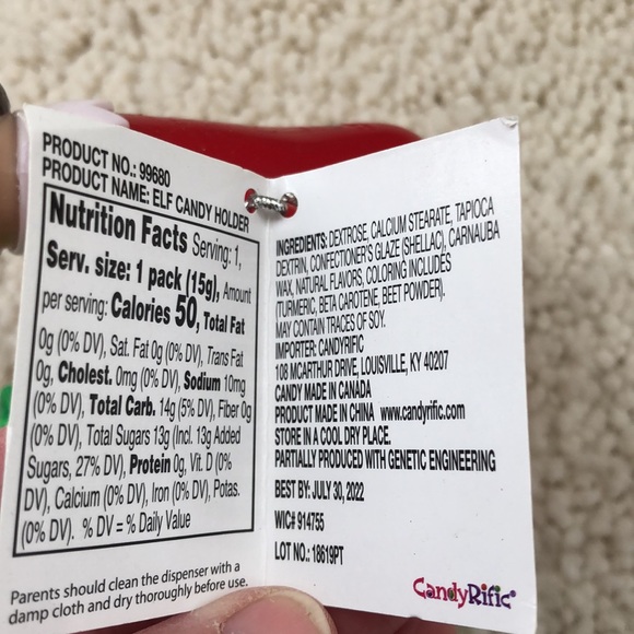 Elf on the Shelf hardcover book and candy holding elf - Picture 9 of 11